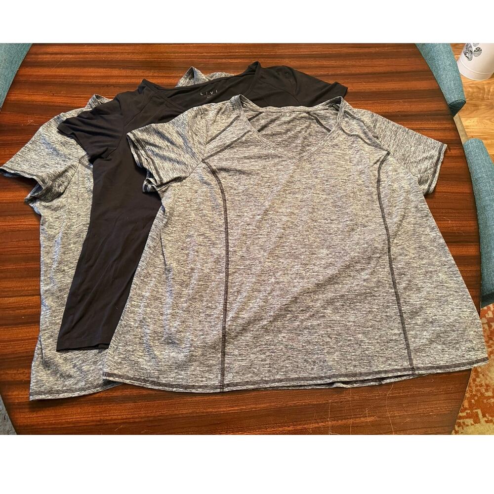 LIVI Pack of 3 Performance T- shirts Gray Marled and Black Size 22/24 EUC